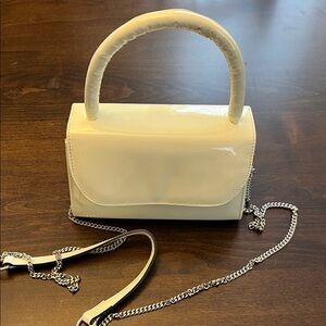 Elegant cream white Handbag with Chain Strap